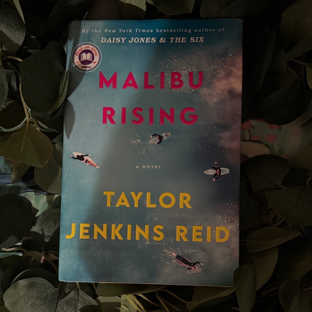 Malibu Rising by - Blue Cover